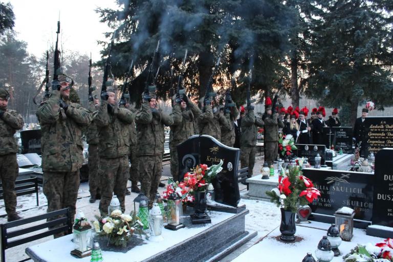 „Śmierć przyszła po Niezłomnego” - pożegnanie podpułkownika Stanisława Pakuły