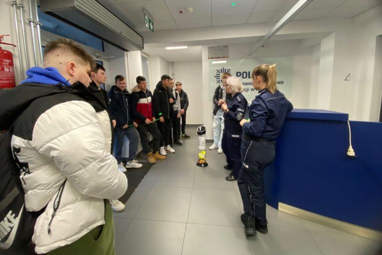 Kolno: „Bezpieczni na drodze - pamiętamy o odblaskach”
