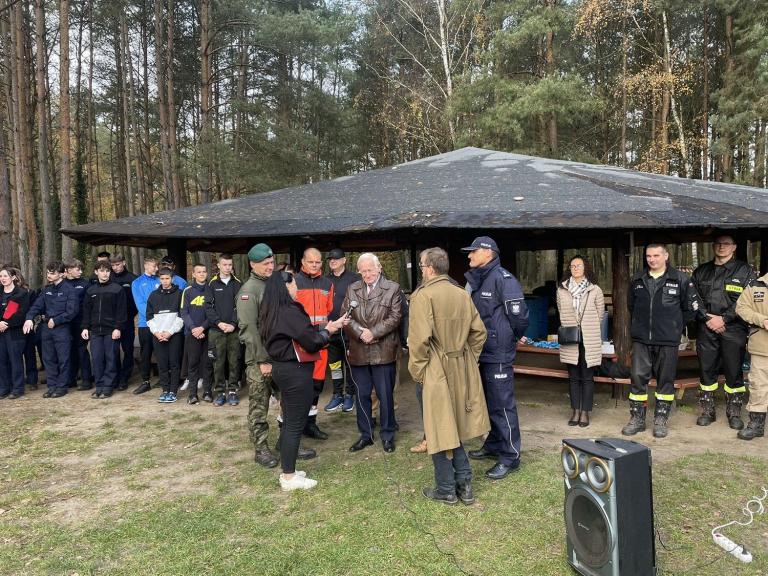 XII Młodzieżowe Manewry Wojskowo-Policyjno -Ratowniczo-Gaśnicze z Elementami Edukacji Leśnej w Górze 