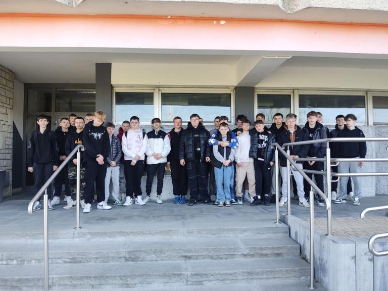 Dobre kino w 9-9 Hufcu Pracy w Krośnie