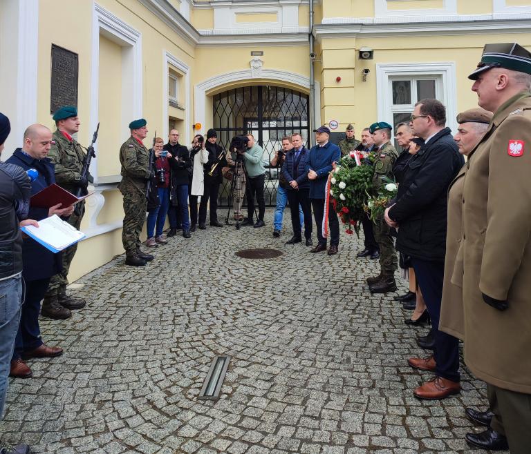 Lublin: Młodzież OHP na obchodach Dnia pamięci Polaków ratujących Żydów