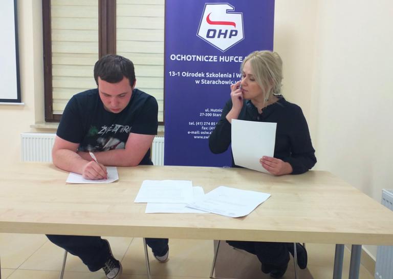 PRZYGOTOWANIA DO KONKURSU LITERACKIEGO