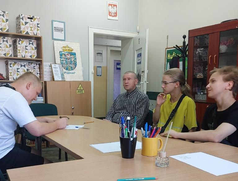 Letnia przygoda z historią w tle w Hufcu Pracy w Poznaniu