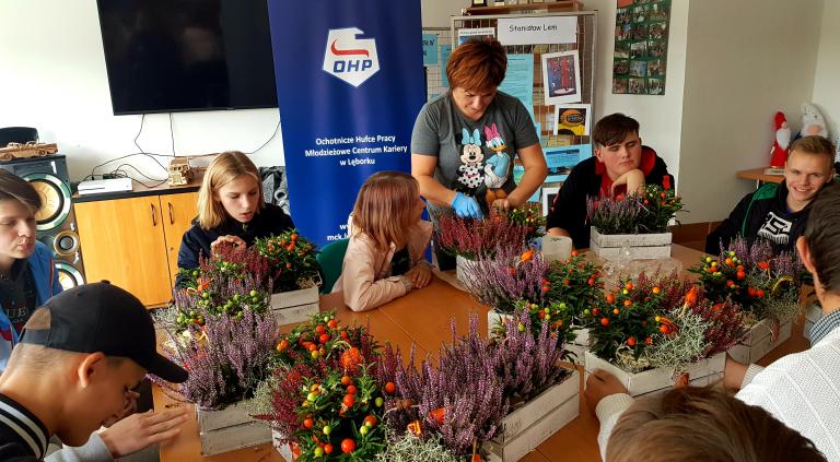 Manufaktura rozwoju zawodowego - Warsztaty florystyczne „Jesienne kompozycje”