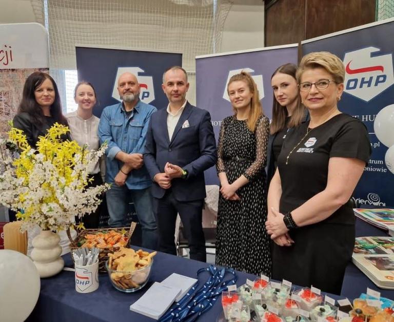Promocja Ochotniczych Hufców Pracy na XXVI Powiatowych Prezentacjach Szkół Ponadpodstawowych w Dzierżoniowie