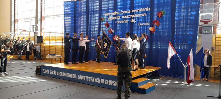 Święto Edukacji Narodowej w 11-23 Hufcu Pracy w Słupsku