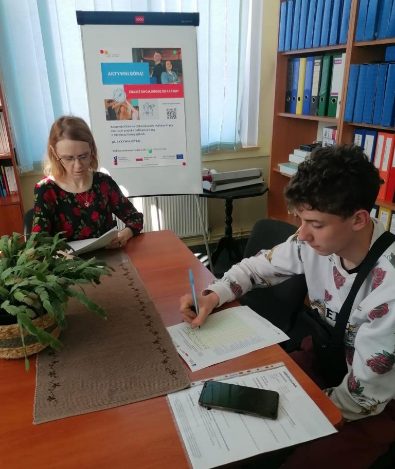 Pracowity projektowy lipiec w Hufcu Pracy w Dzierżoniowie