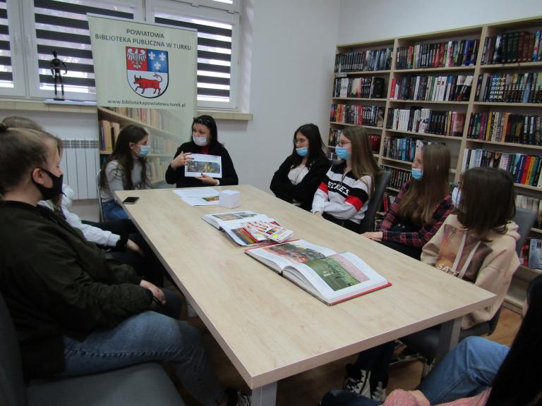 Biblioterapia młodzieży Hufca Pracy w Turku