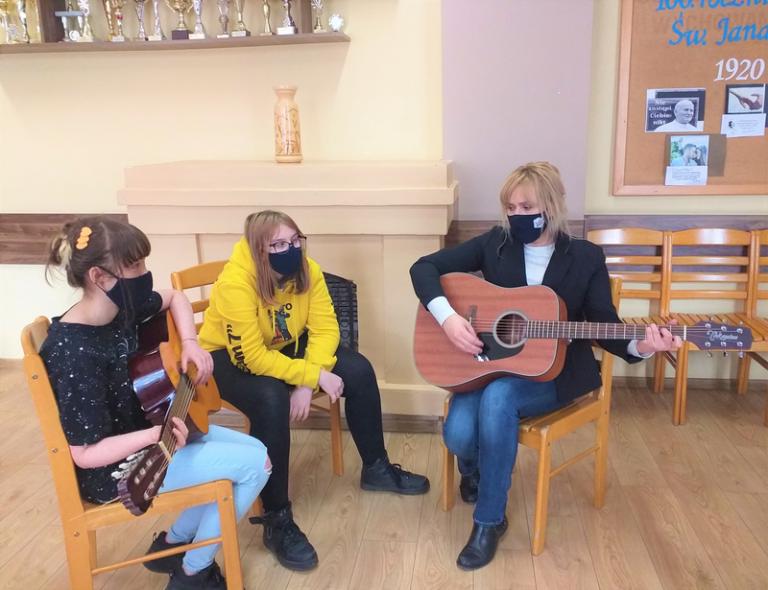 FERIE Z GITARĄ W STARACHOWICACH