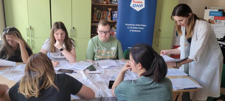 Kompetencje społeczne w projekcie „Aktywni Górą”- spotkanie z psychologiem