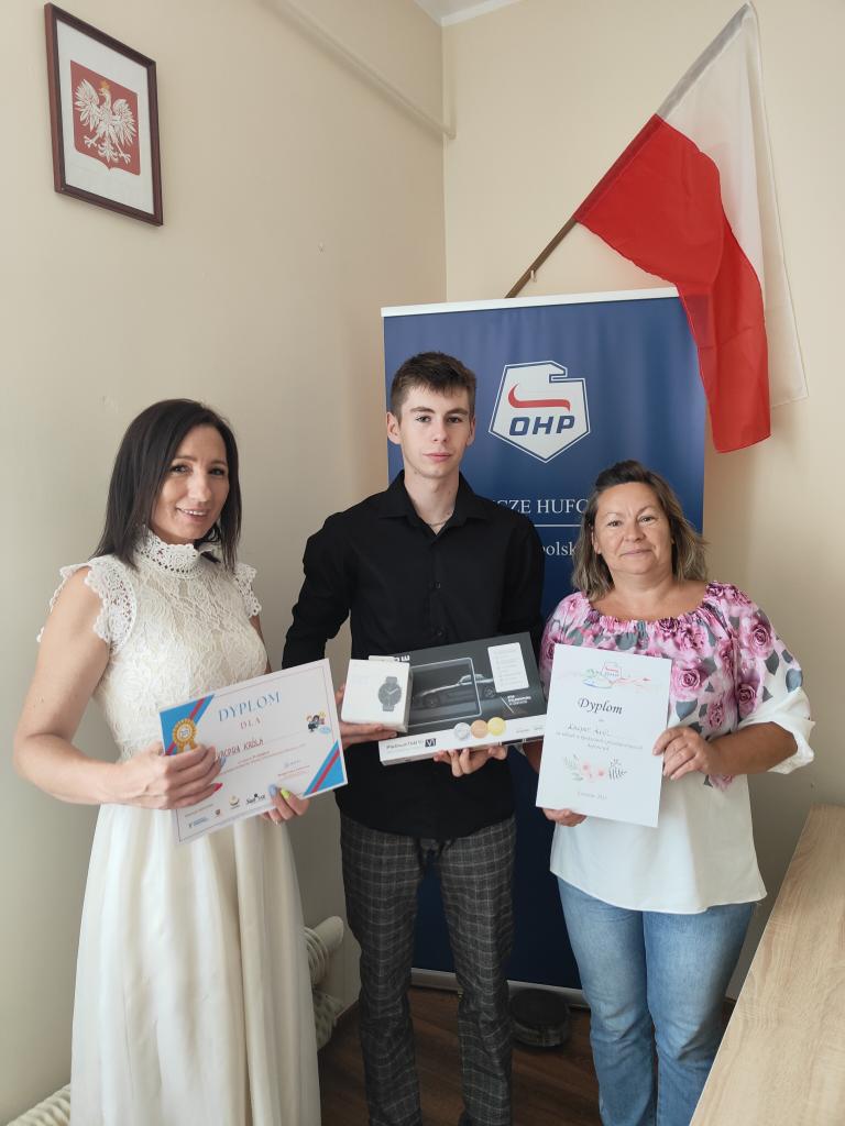 Uczestnik Hufca Pracy w Słupcy w finale XVIII Ogólnopolskiego Konkursu Wiedzy Informatycznej Młodzieży OHP w Tarnowie