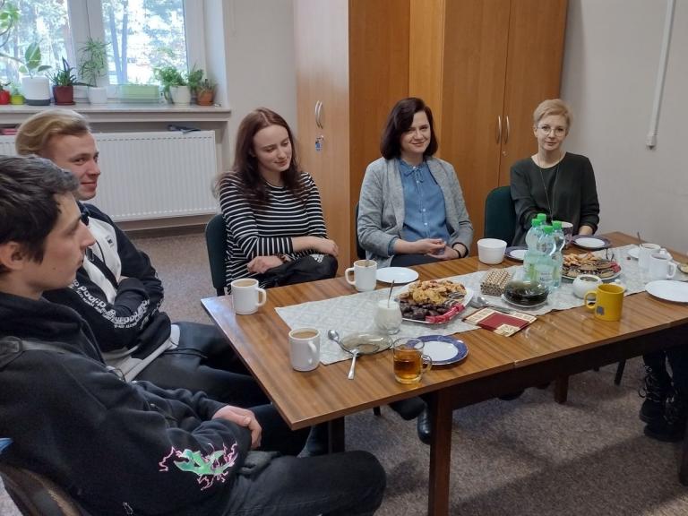 Spotkanie z absolwentami w stalowowolskim Hufcu Pracy