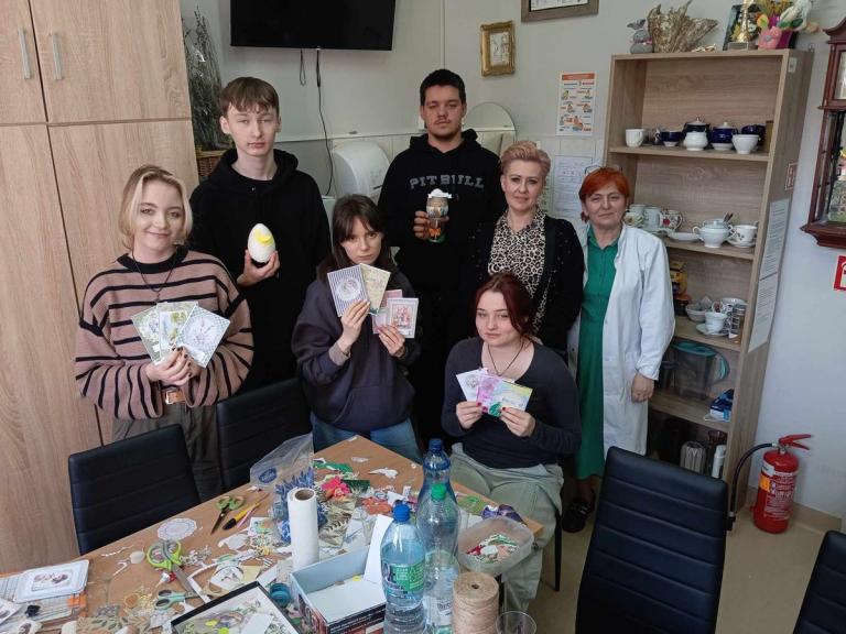 Warsztaty wielkanocne w przemyskim 9-13 Hufcu Pracy