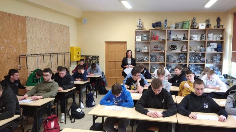 Przedsiębiorczość młodzieży 9-9 Hufca Pracy w Krośnie