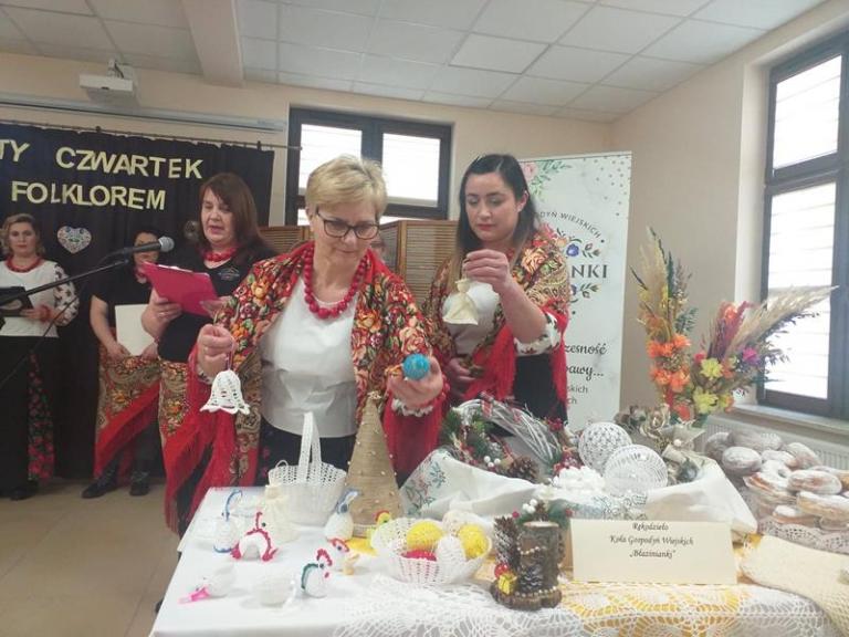 TŁUSTY CZWARTEK Z FOLKLOREM