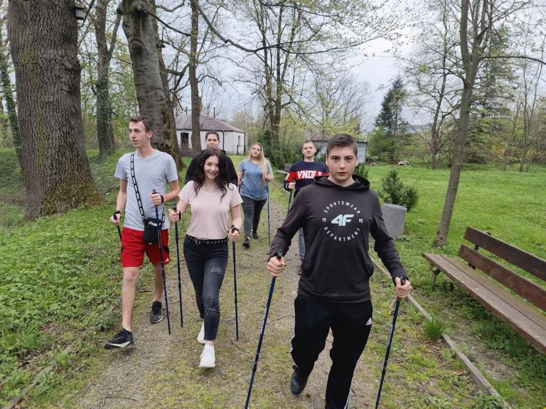 Nordic walking w Ośrodku Szkolenia i Wychowania w Iwoniczu