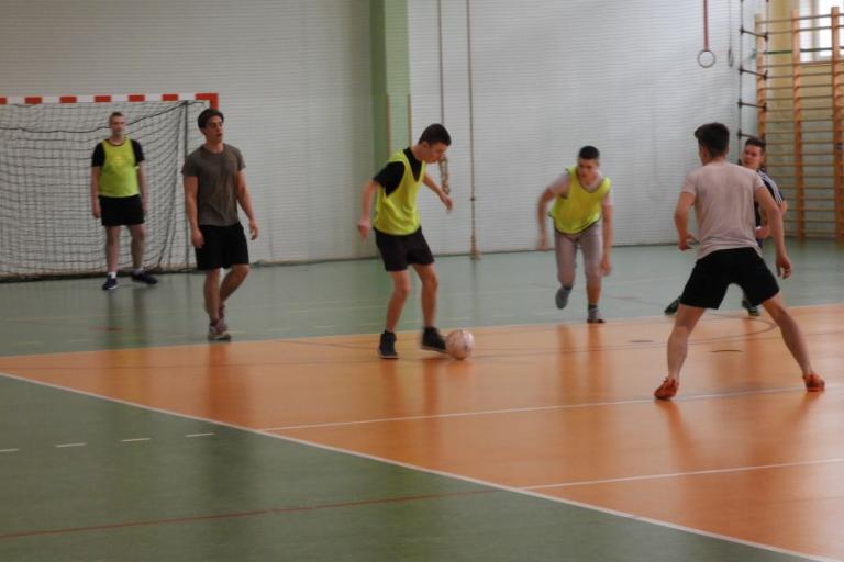 Suwałki: Przygotowania do mistrzostw młodzieży OHP w futsalu