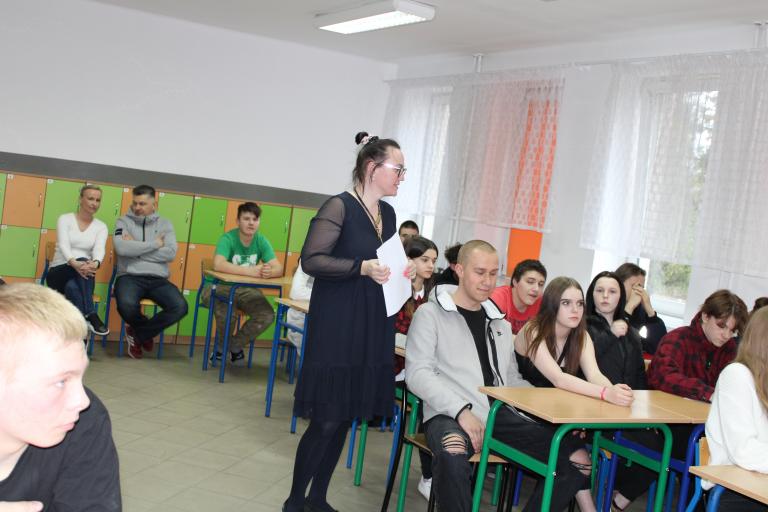 Spotkanie z psychoterapeutą i terapeutą uzależnień.