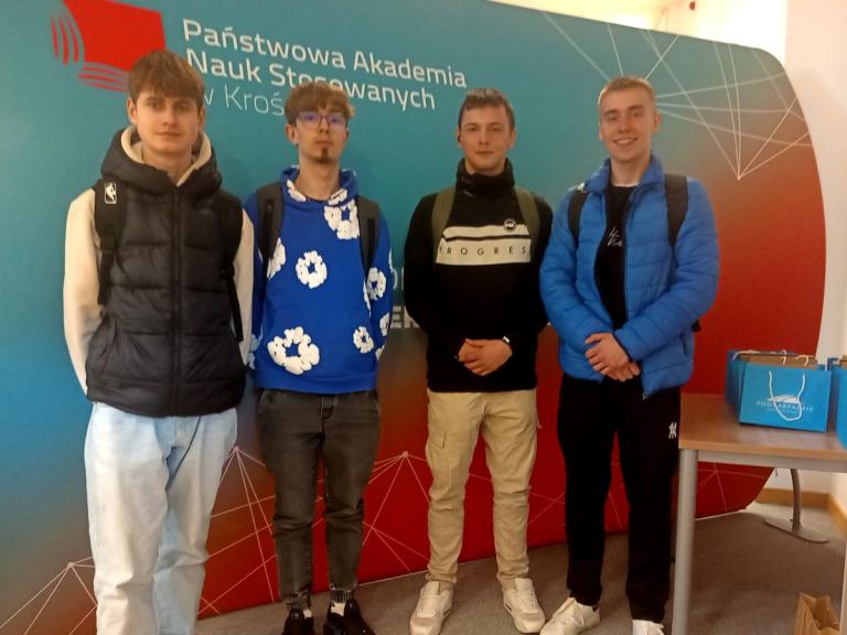 Młodzi w świecie biznesu – IV Akademickie Forum Biznesu PANS w Krośnie