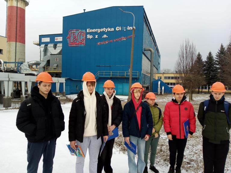 CEiPM Skierniewice: Uczestnicy HP 5-23 Skierniewice wzięli udział w wizycie studyjnej w zakładzie energetyki cieplnej 