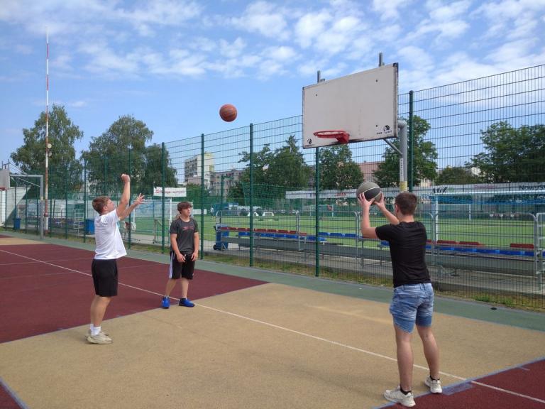Wakacje na sportowo w 9-9 Hufcu Pracy w Krośnie