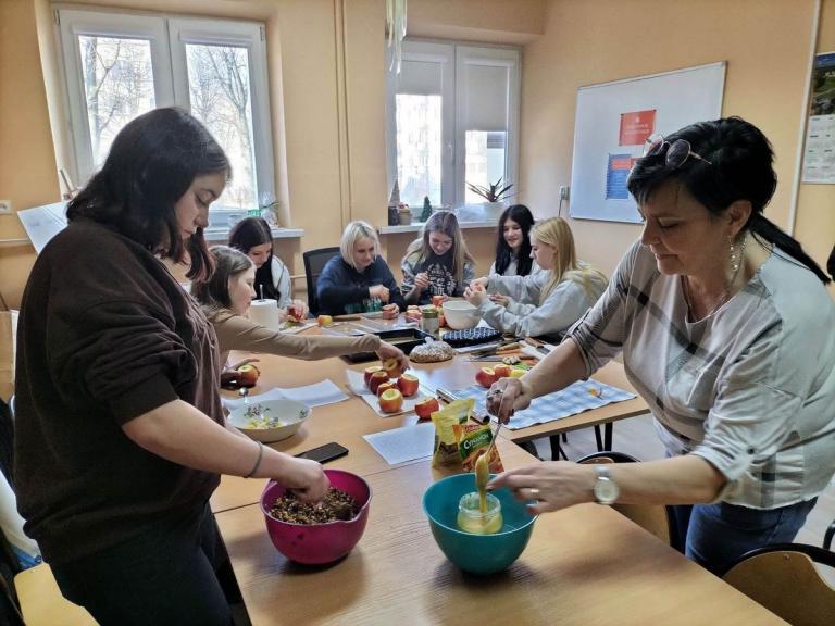 „Czwartek słodki, nie tylko tłusty” w dębickim Hufcu
