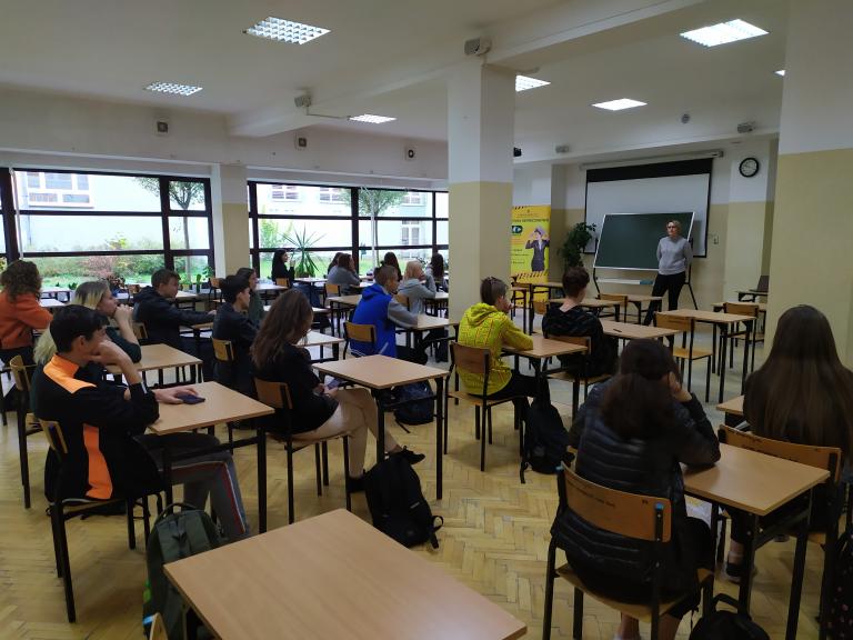 Jestem młodocianym pracownikiem - spotkanie z przedstawicielami Państwowej Inspekcji Pracy w HP 5-11 w Bełchatowie