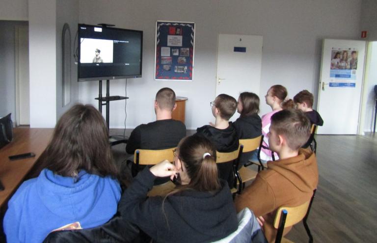 Uczestnicy Hufca Pracy w Turku pamiętają o Narodowym Dniu Pamięci Żołnierzy Wyklętych