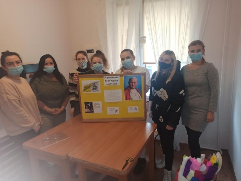 16 Październik – Dzień Papieża  Jana Pawła II w  Hufcu  Pracy w  Górze