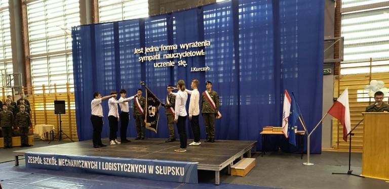 Dzień Edukacji Narodowej w 11-23 HP w Słupsku