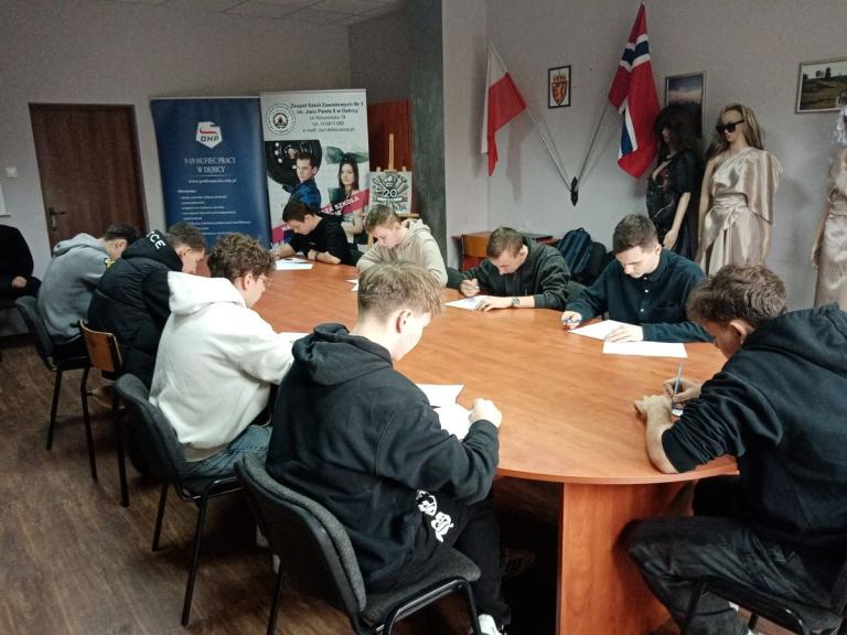 Konkurs sprawny w zawodzie 2025 – mechanik pojazdów samochodowych w Dębicy