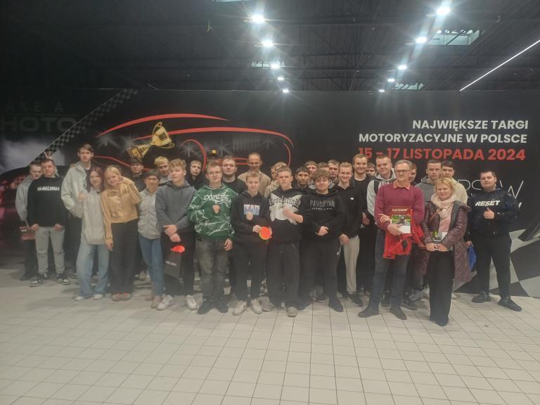 MCK Wieluń: Uczestnicy HP 5-21 na Warsaw Motor Show 2024