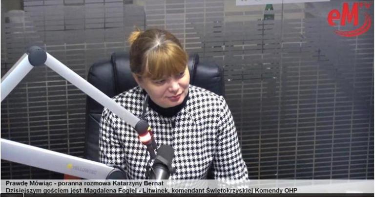 OCHOTNICZE HUFCE PRACY WSPIERAJĄ SYSTEM OŚWIATY