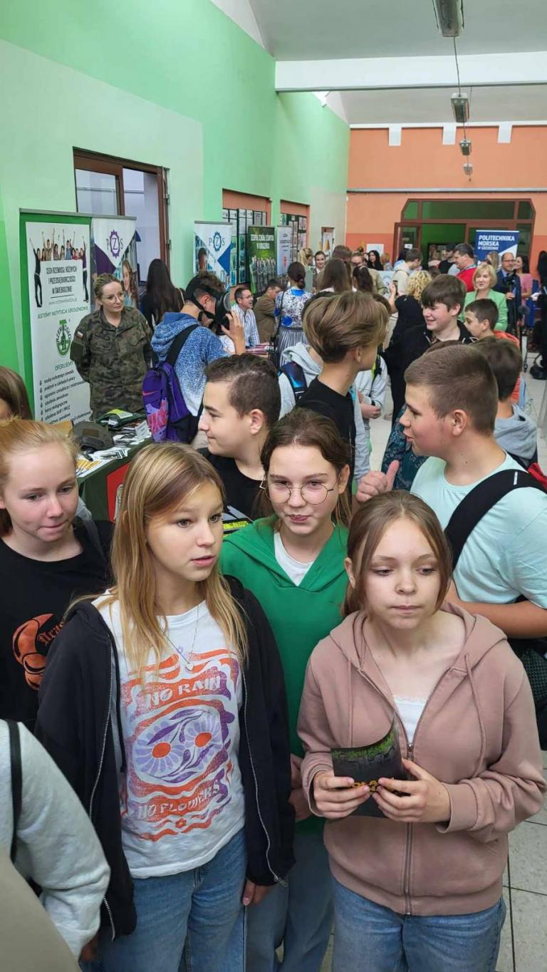 „MŁODZIEŻ – PRACA - PRZYSZŁOŚĆ”  Targi Edukacji i Pracy w Świebodzinie