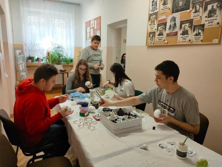 Młodzież ze stalowowolskiego Hufca w XI Powiatowym Konkurs na Palmę i Pisankę Wielkanocną