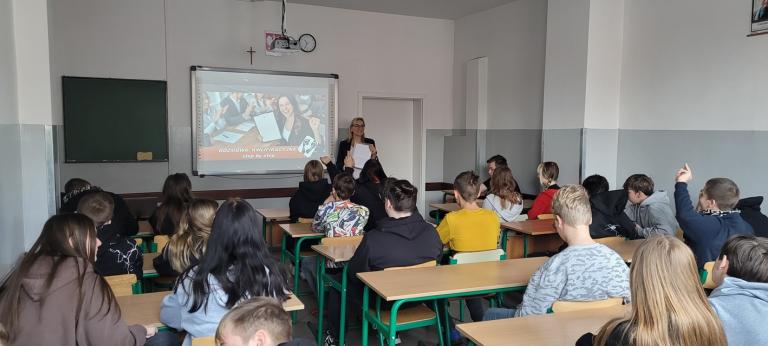 Rozmowa kwalifikacyjna step by step – program autorski Mobilnego Centrum Informacji Zawodowej w Lesznie