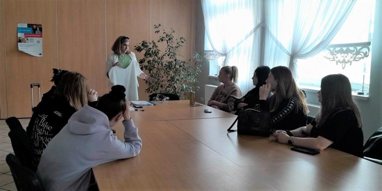 Jedziemy przez projekt – prawo jazdy i kreowanie wizerunku w Częstochowie