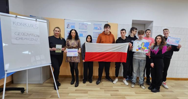 Konkurs geograficzno - chemiczny w Ośrodka Szkolenia i Wychowania w Szamocinie 
