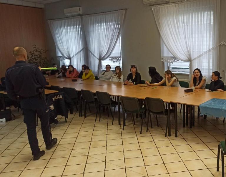 Z policjantami o cyberbezpieczeństwie