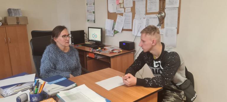 Spotkanie z absolwentem w 11-19 Hufcu Pracy w Słupsku