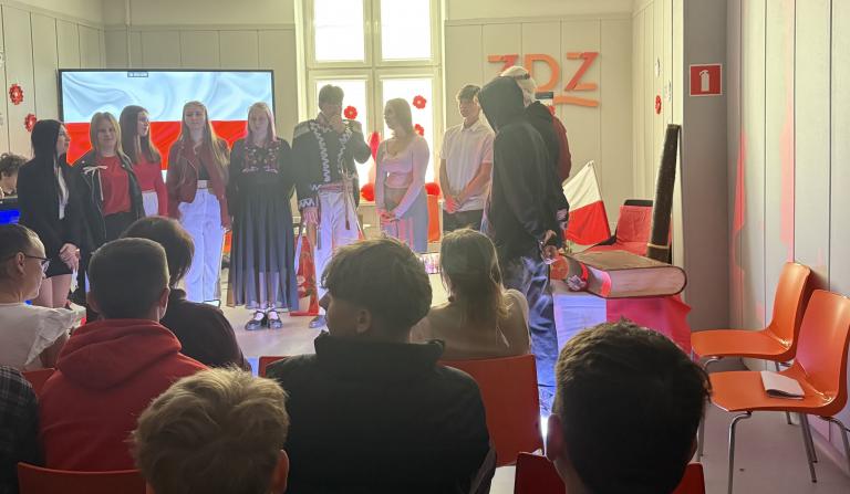 HP 5-6 Łódź: Przedstawienie teatralne pt. „Robić swoje”