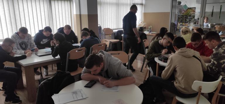 MCK Kutno: Spotkanie z młodzieżą kończącą naukę w Szkole Branżowej I stopnia w SOSW nr 1 w Kutnie