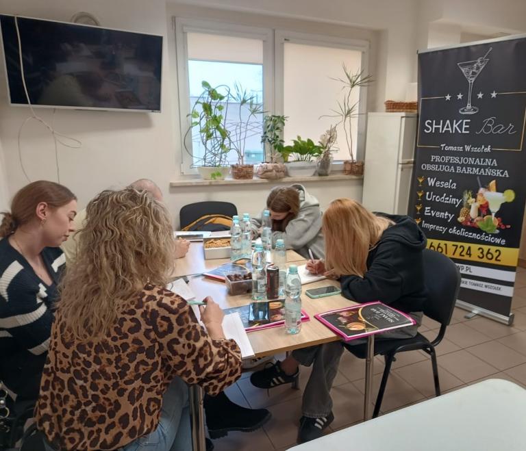 CEiPM Sieradz: Kurs „Kelner-Barman”