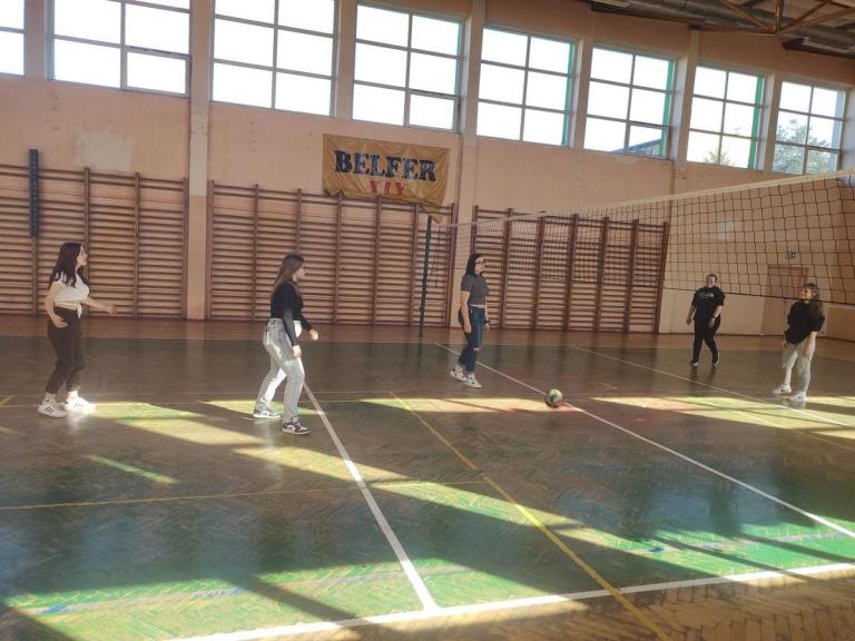 „Zdrowo i aktywnie” w 9-8 Hufcu Pracy w Sanoku