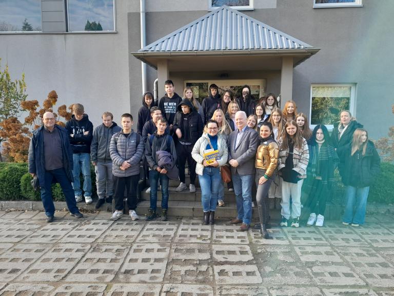 Wizyta studyjna do Fabryki Maszyn i Urządzeń Przemysłowych FAMAD w Paczkowie