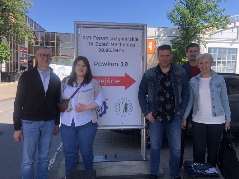 Pracownicy Wielkopolskiej Wojewódzkiej Komendy Ochotniczych Hufców Pracy na XVI Forum Inżynierskim