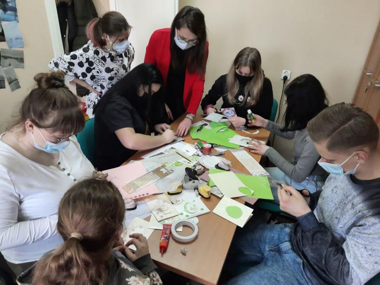 Zajęcia kreatywne w 9-12 Hufcu Pracy w Jarosławiu