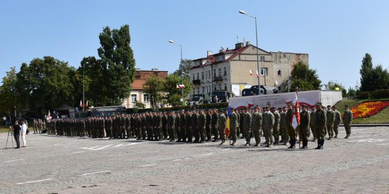 Łomża: Obchody Święta 18 Łomżyńskiego Pułku Logistycznego