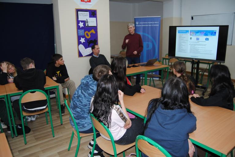 Zanim podejmiesz pracę – prawa i obowiązki pracownika – zajęcia z Centrum Edukacji i Pracy Młodzieży 