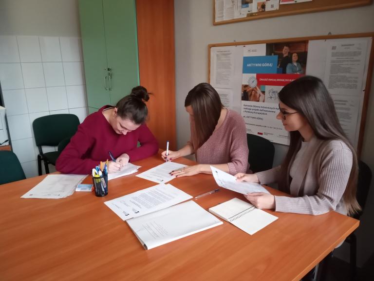 Posiedzenie komisji rekrutacyjnej w HP 5-11 w Bełchatowie